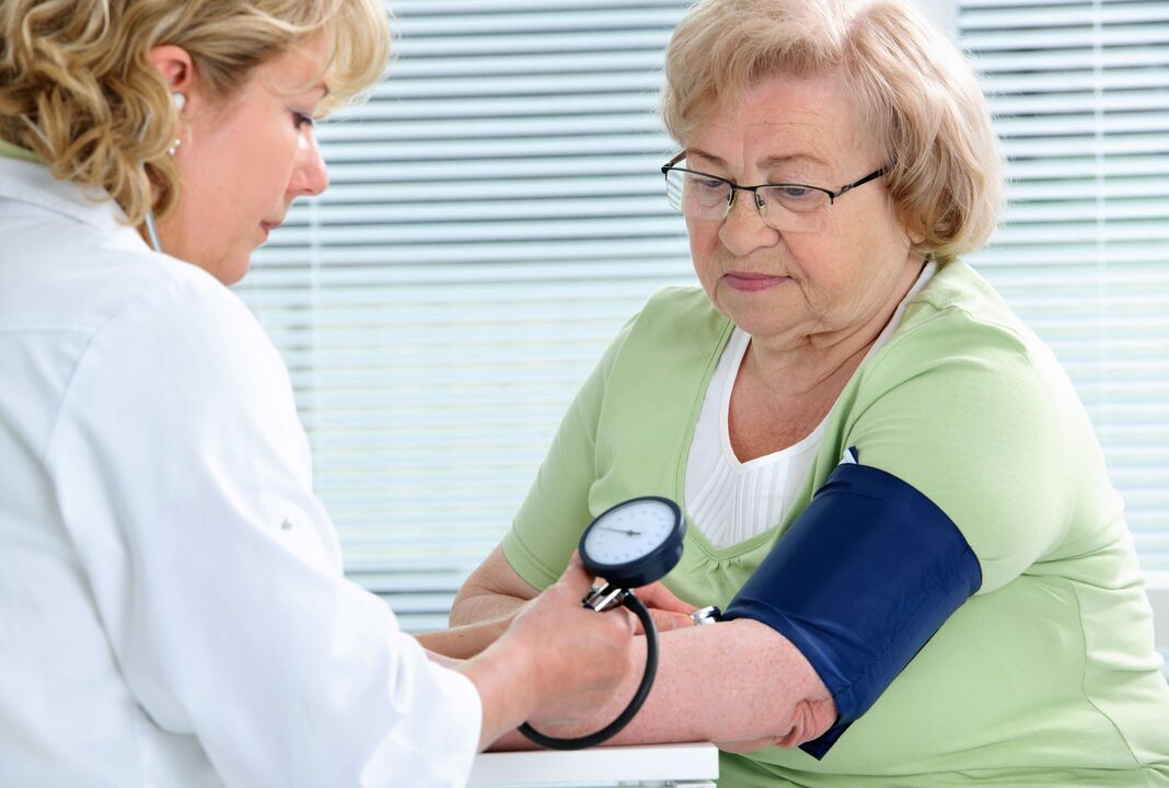 změří se ženský krevní tlak