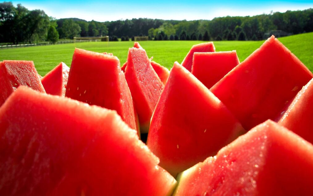 Šťavnaté plátky melounu pomohou odstranit toxiny z těla